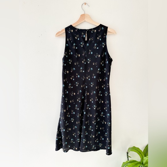 Vintage Emblem Dress - Floral - Size: Medium - Picture 2 of 8